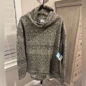 NWT Gorgeous Columbia Turtleneck